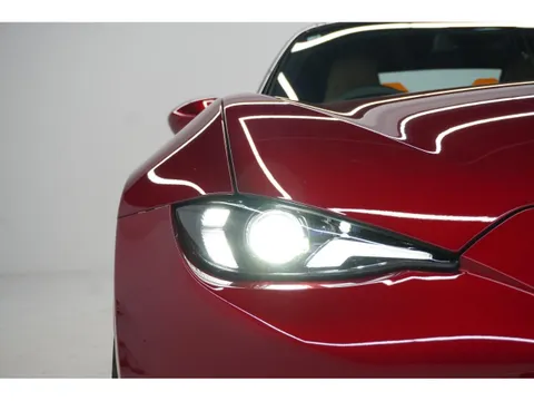 Mazda MX-5 (Roadster)