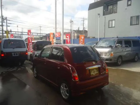 Daihatsu Mira Gino