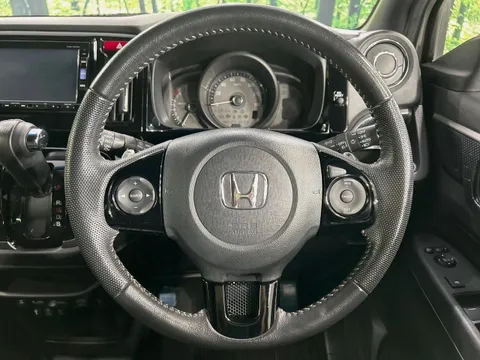 Honda N-WGN Custom