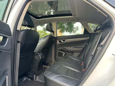 Geely Emgrand GS
