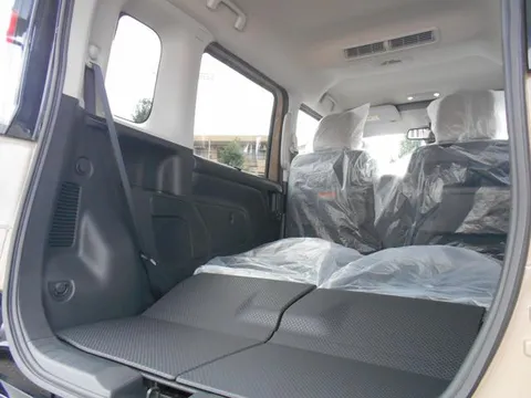 Mitsubishi Delica Mini
