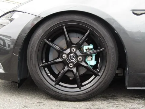 Mazda MX-5 (Roadster)