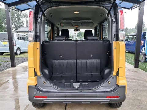 Suzuki Spacia Gear