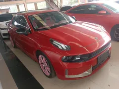 Lynk & Co 03