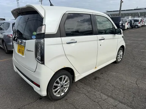 Honda N-WGN Custom