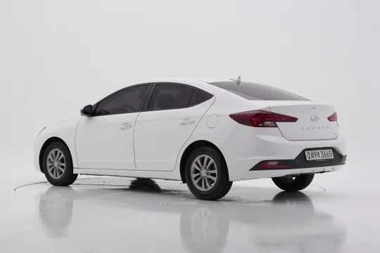 Hyundai Elantra (Avante)
