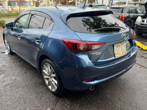 Mazda Axela Sport