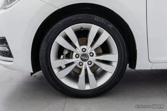 Chery Arrizo 5