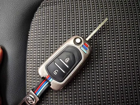 Maxus G10