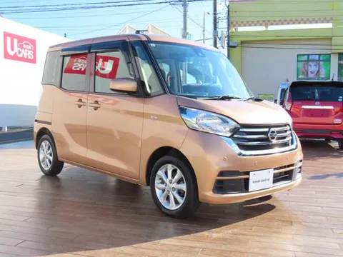 Nissan Dayz Roox