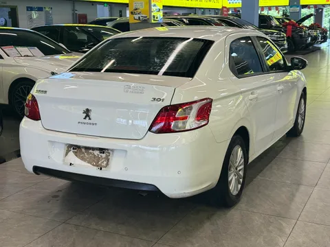 Peugeot 301