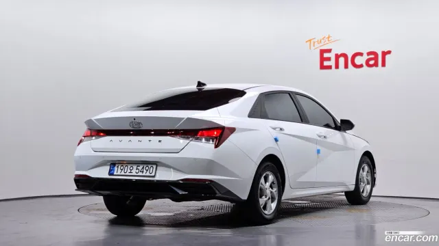 Hyundai Elantra (Avante)