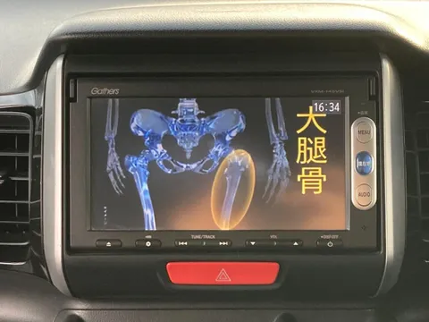 Honda N-BOX Custom