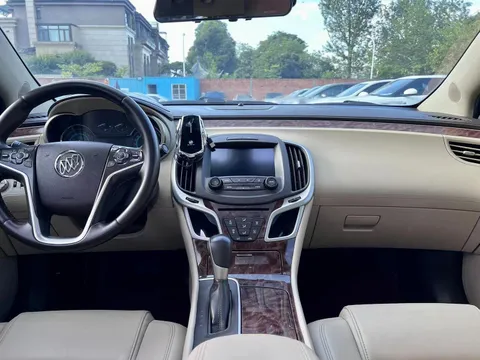 Buick LaCrosse
