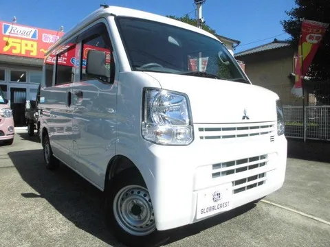 Mitsubishi Minicab Van