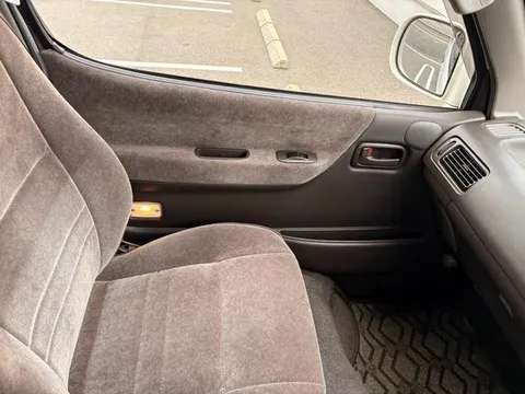 Toyota HiAce Wagon