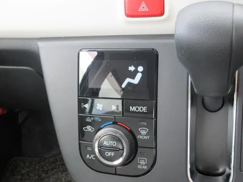 Daihatsu Mira Tocot