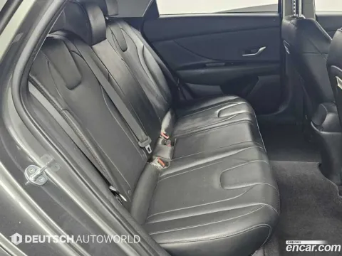 Hyundai Elantra (Avante)