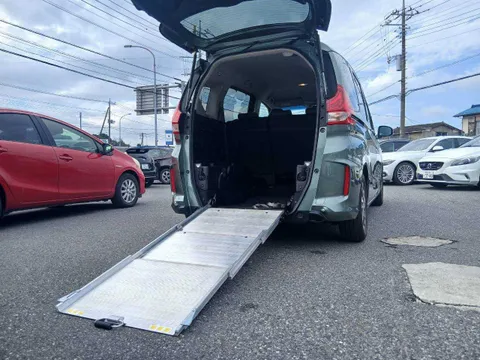 Honda Freed Plus