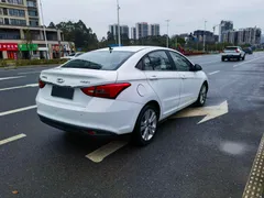 Chery Arrizo 5