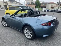 Mazda MX-5 (Roadster)