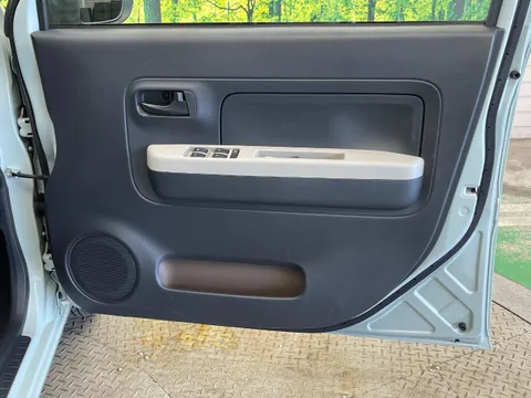 Daihatsu Mira Tocot