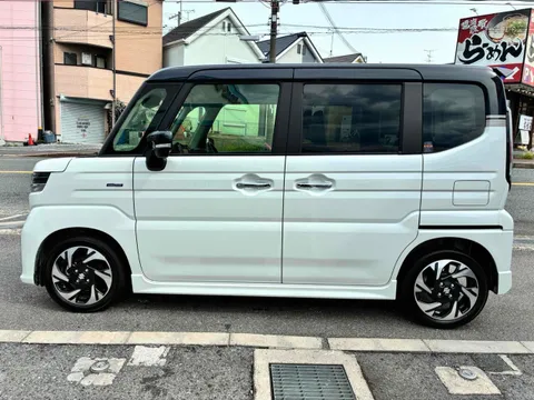 Suzuki Spacia Custom