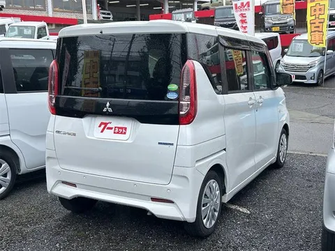 Mitsubishi eK Space