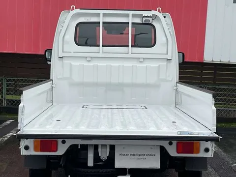 Nissan Clipper Truck