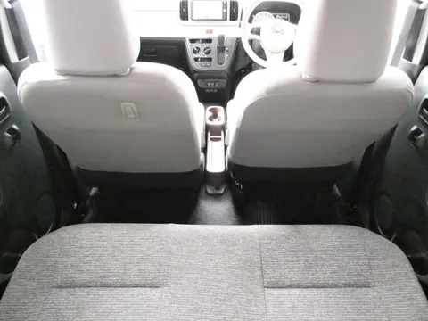 Daihatsu Mira Tocot