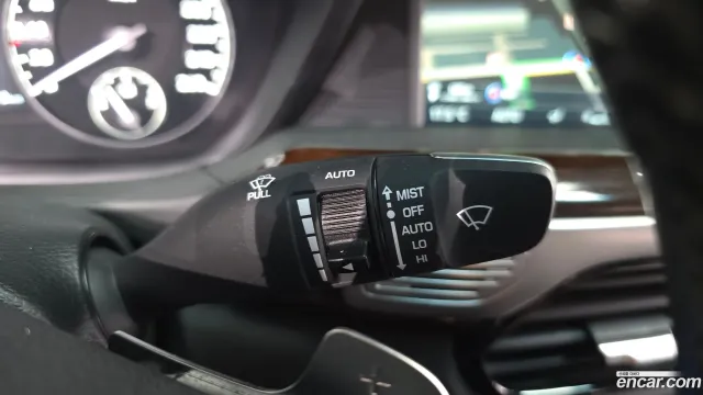 Genesis G90 (EQ900)