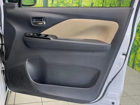 Mitsubishi eK X