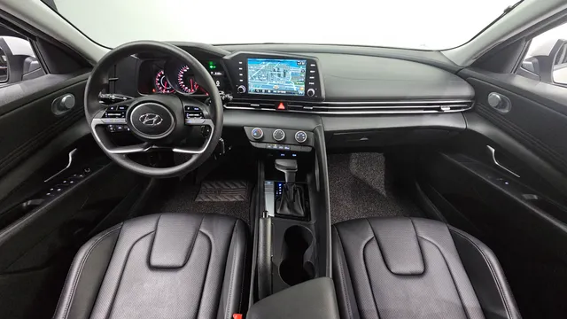 Hyundai Elantra (Avante)