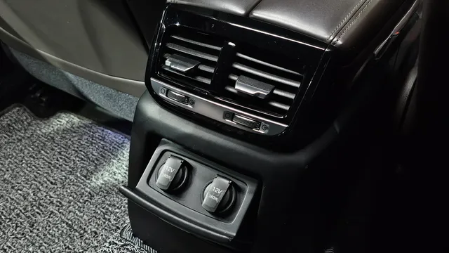 Genesis G90 (EQ900)
