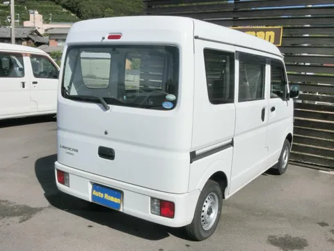 Mitsubishi Minicab Van