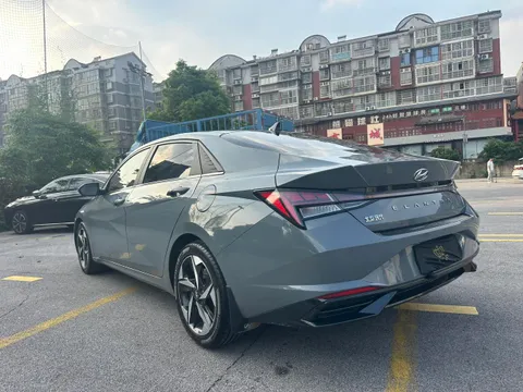 Hyundai Elantra (Avante)