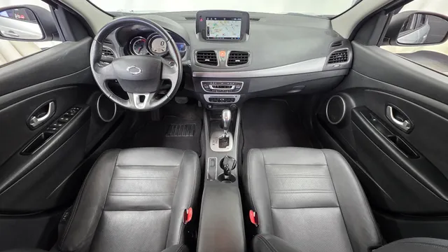 Renault SM3