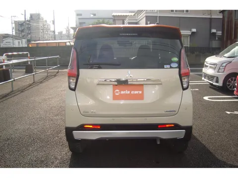 Mitsubishi eK X
