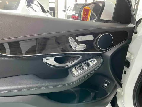 Mercedes-Benz Mercedes-Benz GLC