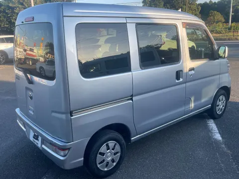 Toyota Pixis Van