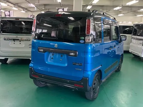 Suzuki Spacia Gear