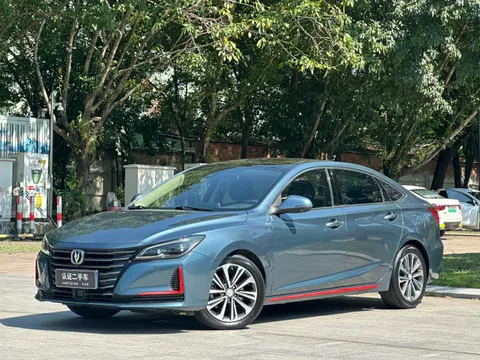 Changan Raeton CC