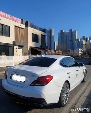 Genesis G70