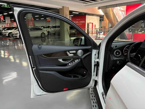 Mercedes-Benz Mercedes-Benz GLC