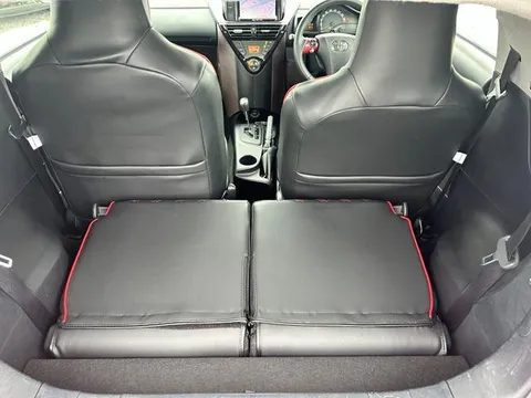 Toyota iQ