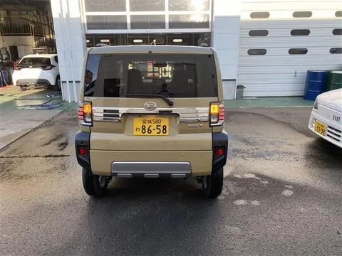 Daihatsu Taft