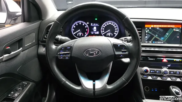 Hyundai Elantra (Avante)