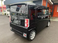 Toyota Pixis Mega