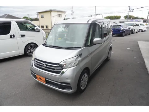 Nissan Dayz Roox