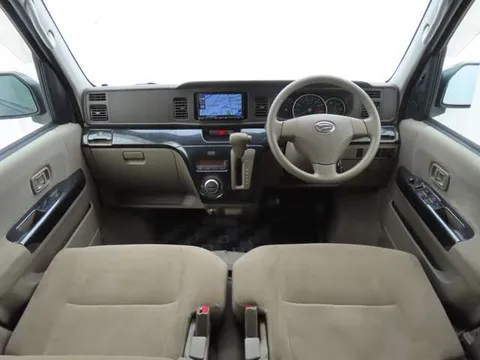 Daihatsu Atrai Wagon